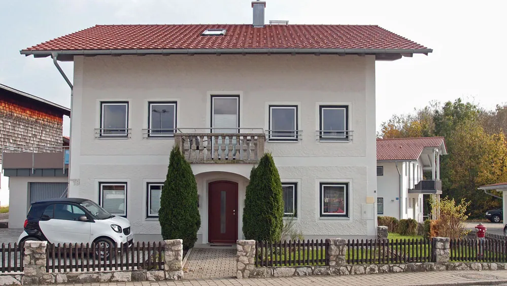 Haus mit zwei Wohneinheiten in Chieming