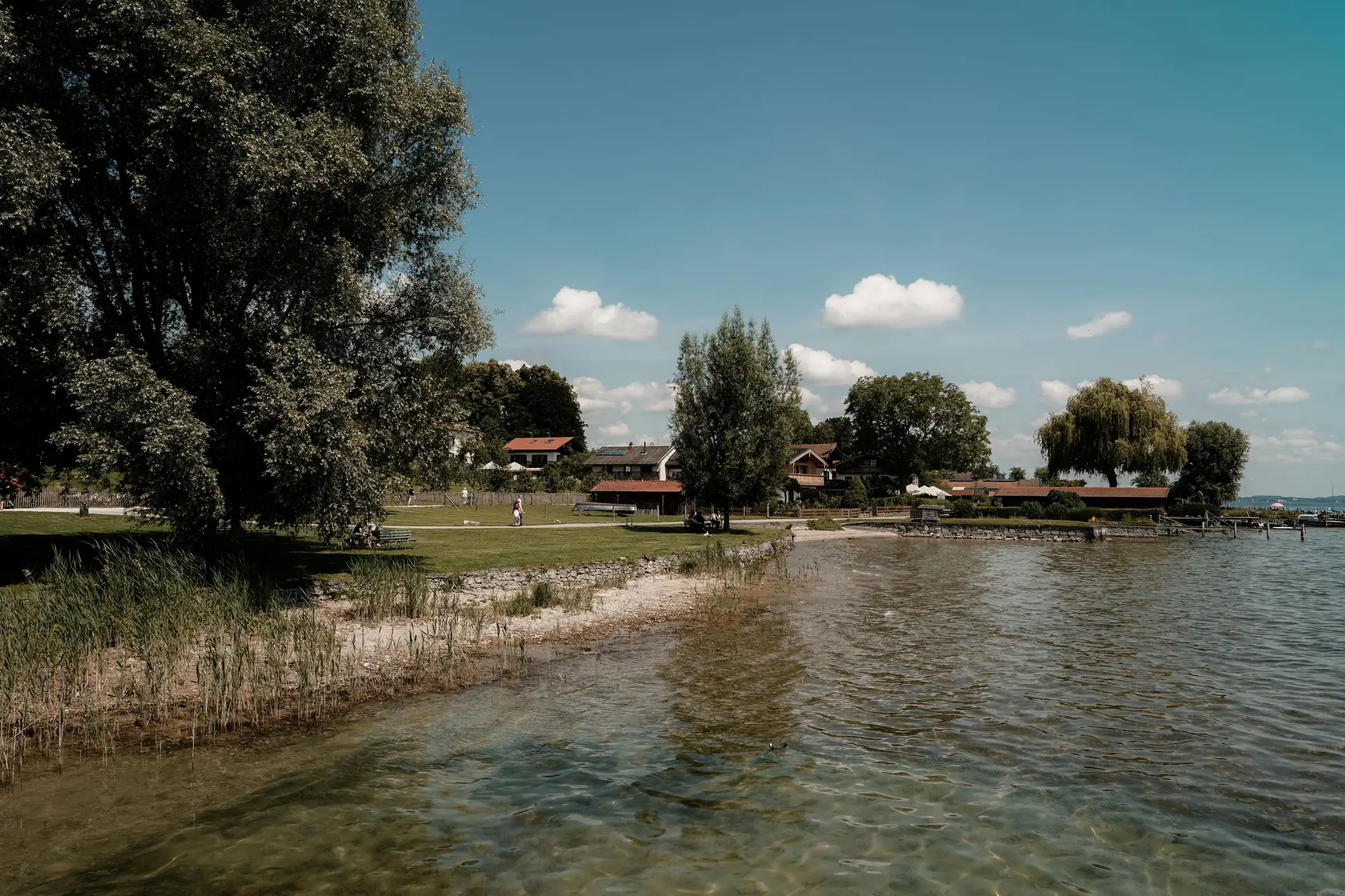 Seeufer am Chiemsee in Chieming